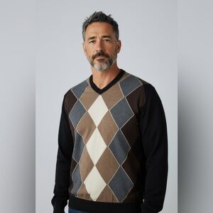 Perry Ellis Argyle V-Neck Sweater